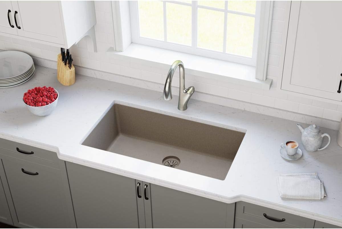 Elkay Quartz Perfect Drain 3-1/2' Polymer Disposer Flange with Removable Basket Strainer and Rubber Stopper Silvermist