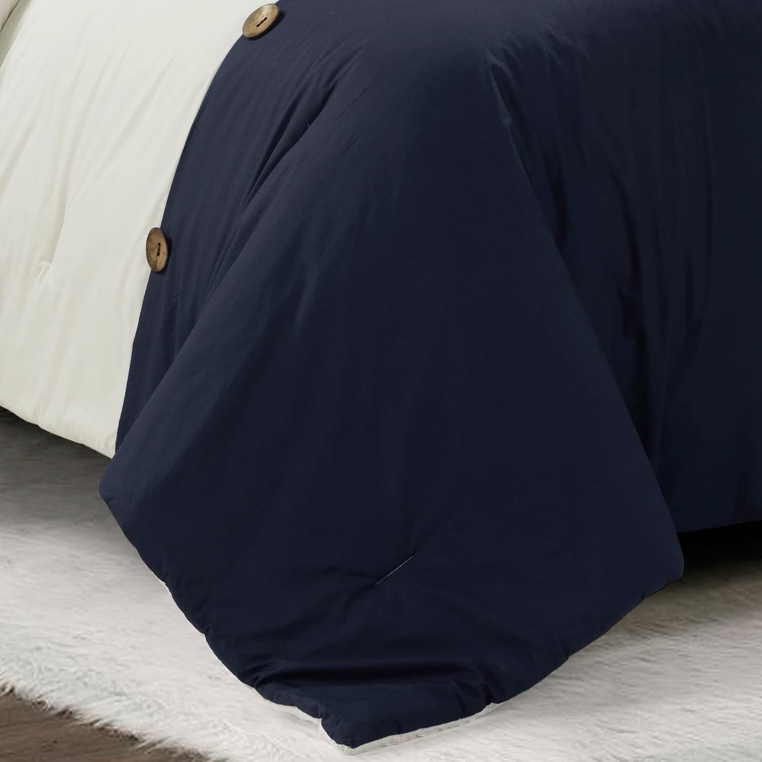 Lush Decor Linen Button Farmhouse 5 Piece Comforter Set, Full/ Queen, Navy - Rustic Chic Bedding Set With Euro Shams - Modern Color Block Design With Coconut Husk Button Detail