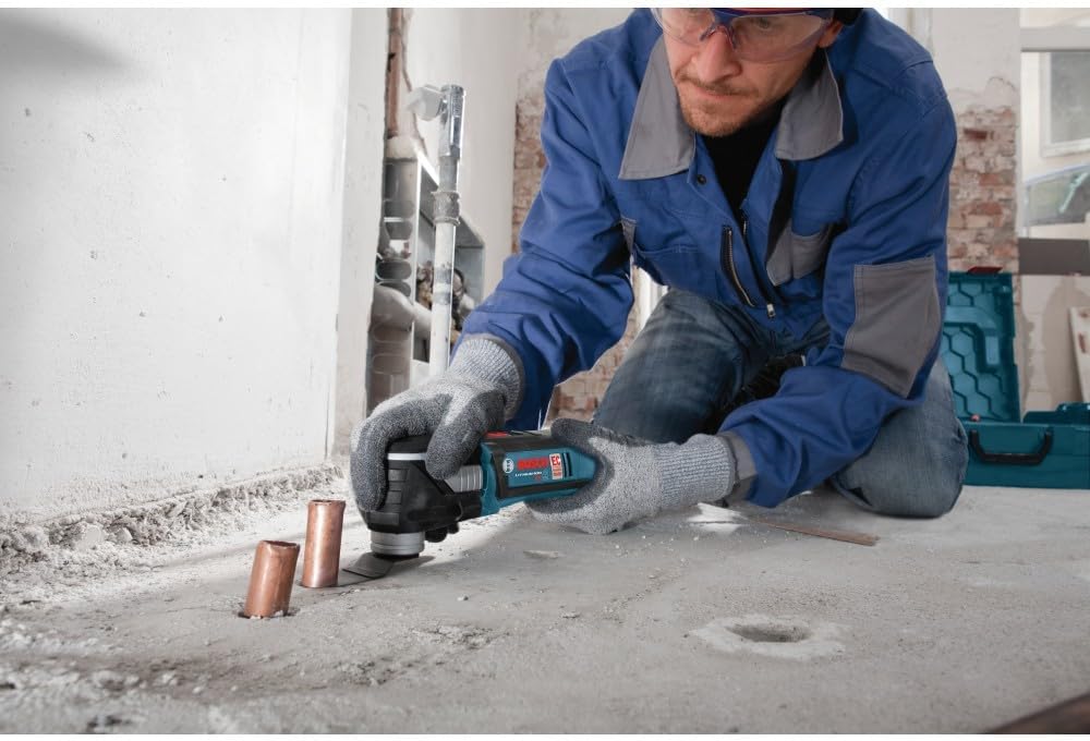 BOSCH GOP18V-28N 18V EC Brushless Oscillating Multi-Tool - Versatile, Compact Design with Enhanced Power With StarlockPlus For Quick-Change Technology (Bare Tool)