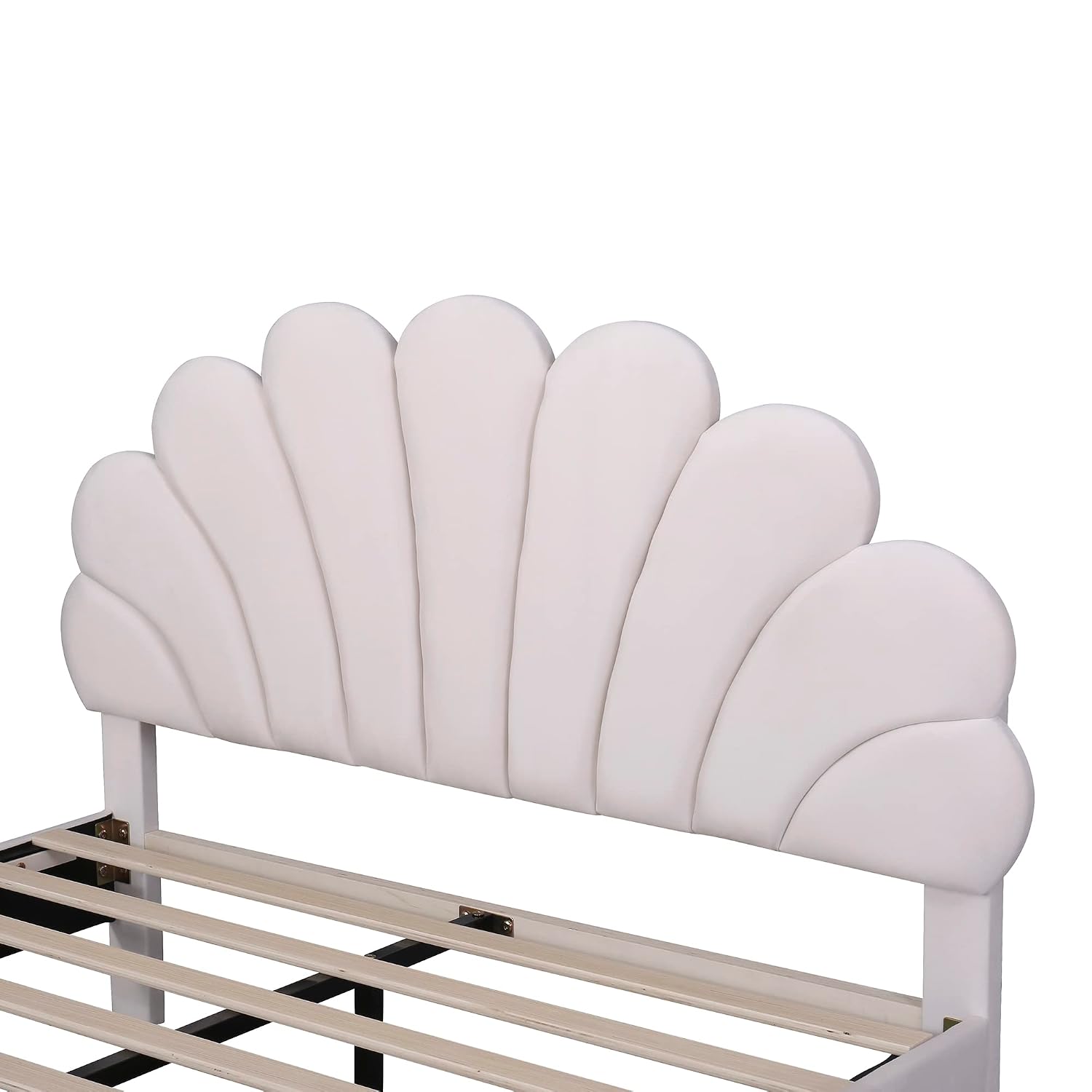 Full Size Velvet Upholstered Platform Bed with Flower Pattern Headboard,Bed Frame W/Wood Slat Support,for Bedroom,Apartment,Guest Room,Beige
