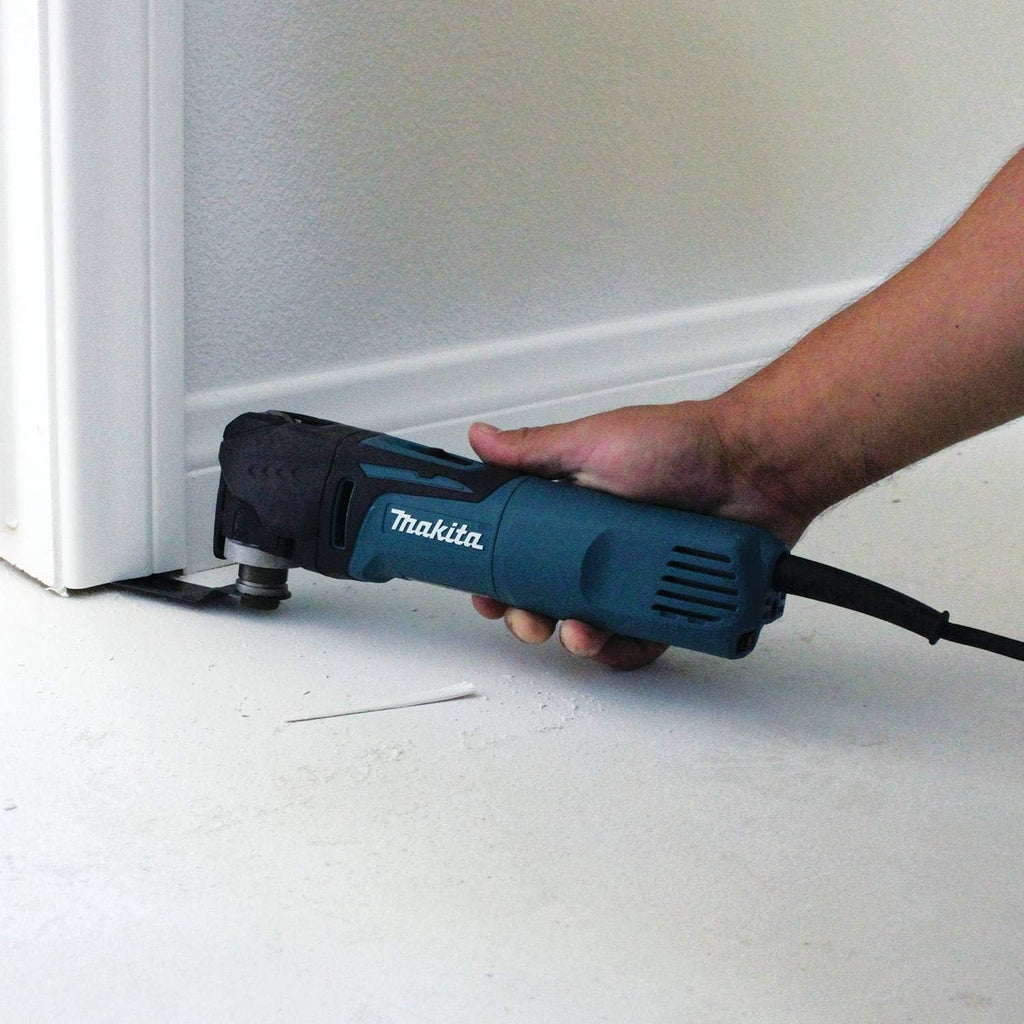 Makita TM3010CX1-R 120V 3 Amp Variable Speed Corded Oscillating Multi-Tool Kit (Renewed)