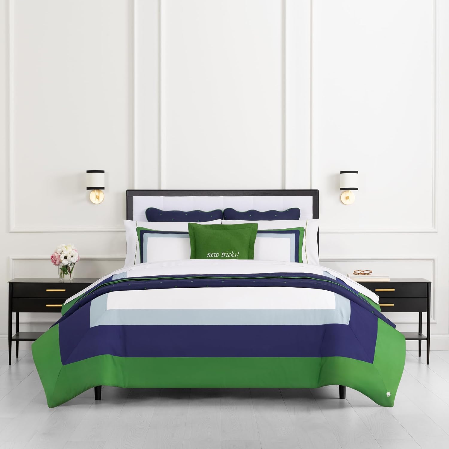 kate spade new york Color Block Full/Queen Comforter Set, 300 Thread Count and 100% Cotton Cover, All Season 3 Piece Reversible Bedding Set, Machine Washable, Navy, Green and White