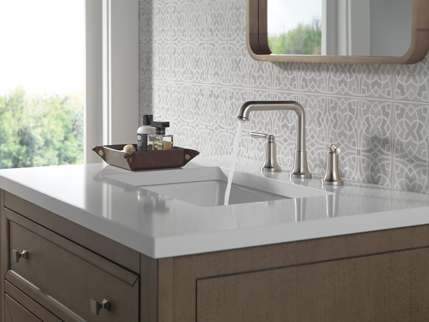 Delta Saylor Brushed Nickel Bathroom Faucet 3 Hole, 8 Inch Widespread Bathroom Sink Faucet for Vanity, Metal Push-Pop Drain Assembly, Stainless 3536-SSMPU-DST