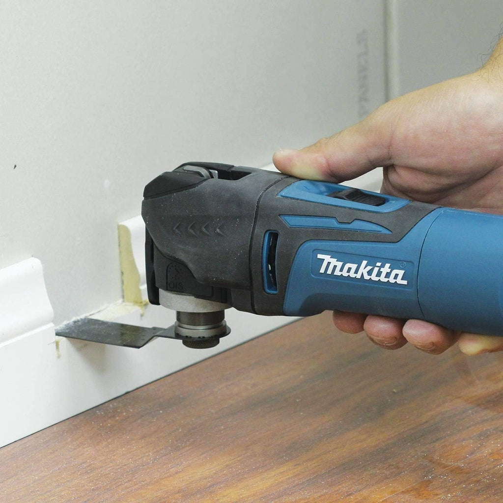 Makita TM3010CX1-R 120V 3 Amp Variable Speed Corded Oscillating Multi-Tool Kit (Renewed)