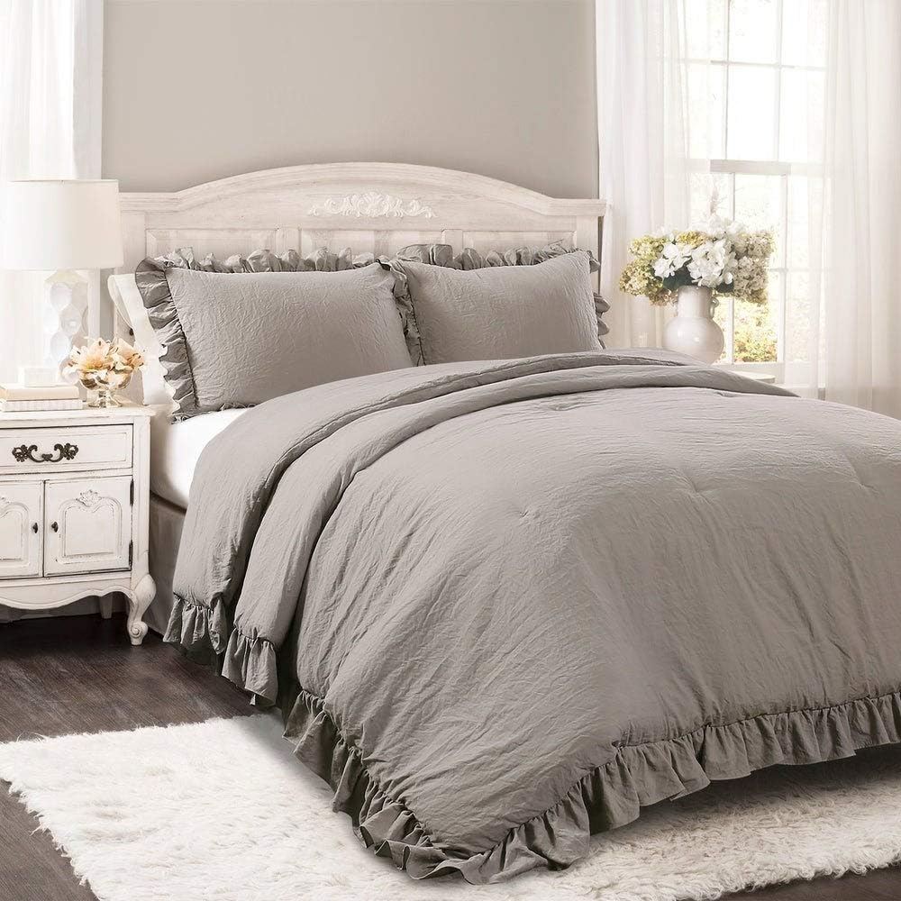 Lush Decor Reyna Ruffle Comforter Set - 3 Piece Cozy Ruffled Bedding Set - Timeless Elegance and Comfort for Dorm Room - Full/ Queen, White
