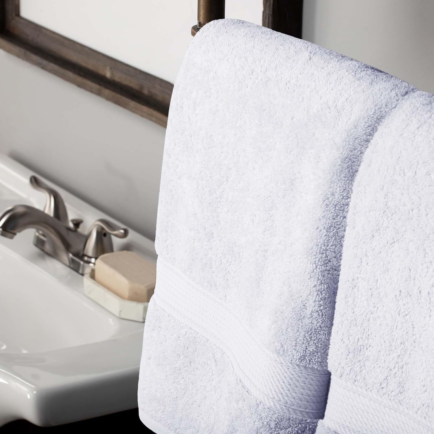 SUPERIOR Egyptian Cotton Pile 10 Piece Towel Set, Includes 2 Bath, 4 Hand, 4 Face Towels/Washcloths, Ultra Soft Luxury Towels, Thick Plush Essentials, Guest Bath, Spa, Hotel Bathroom, White