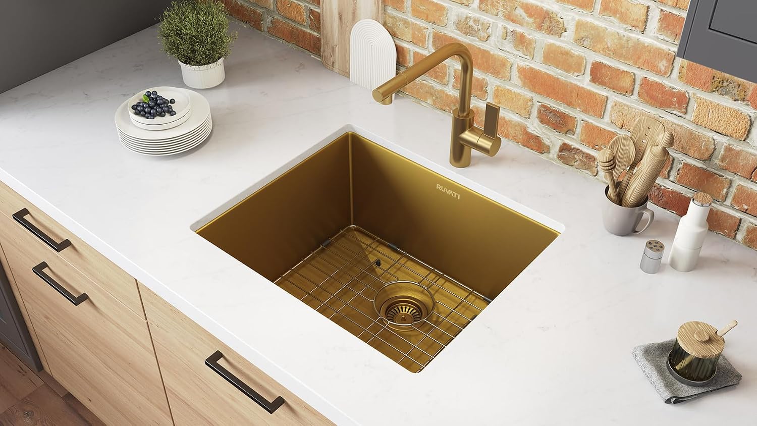 Ruvati 21-inch Polished Brass Matte Gold Stainless Steel Undermount Bar Prep Kitchen Sink 16 Gauge Rounded Corners Single Bowl - RVH7121GG