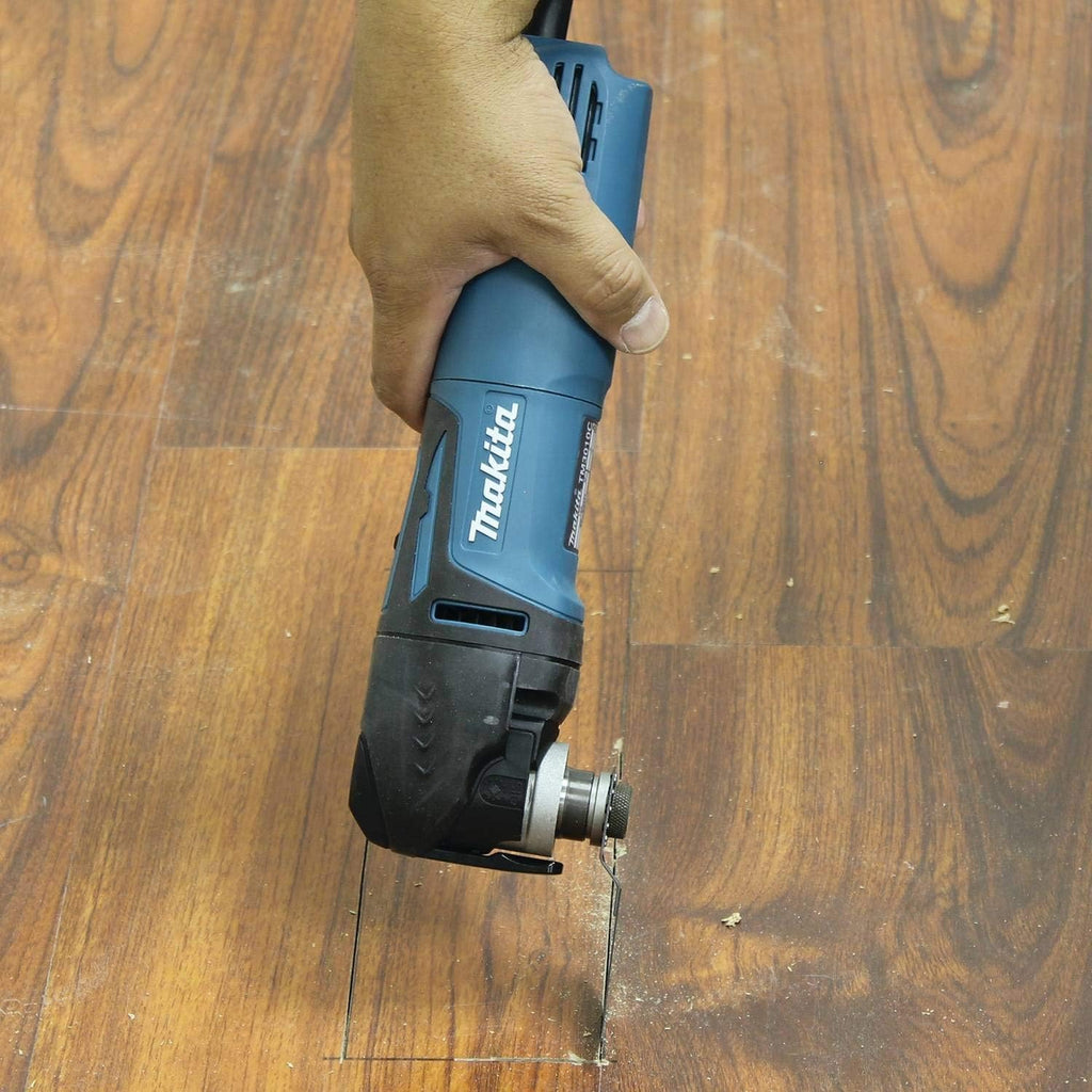Makita TM3010CX1-R 120V 3 Amp Variable Speed Corded Oscillating Multi-Tool Kit (Renewed)