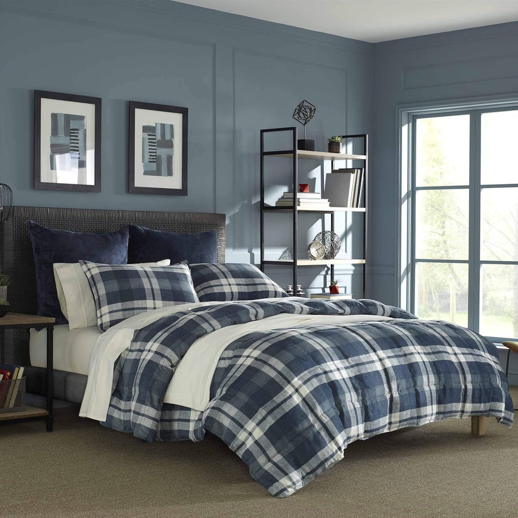 Nautica - Twin/Twin XL Comforter Set, Reversible Bedding with Matching Sham, Microsuede with Sherpa Reverse, Dorm Essentials, Oek-Tex Certified (Crossview Navy)