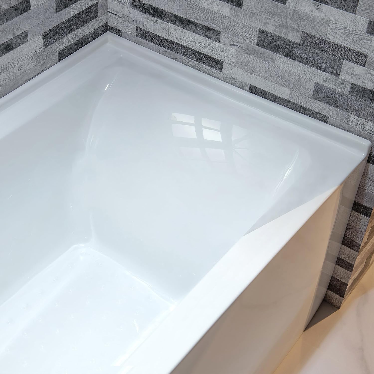 WOODBRIDGE 60' Acrylic Rectangular Alcove Soaking Bathtub in White with Left Drain, Brushed Gold pop-up Drain Included, LB429-L