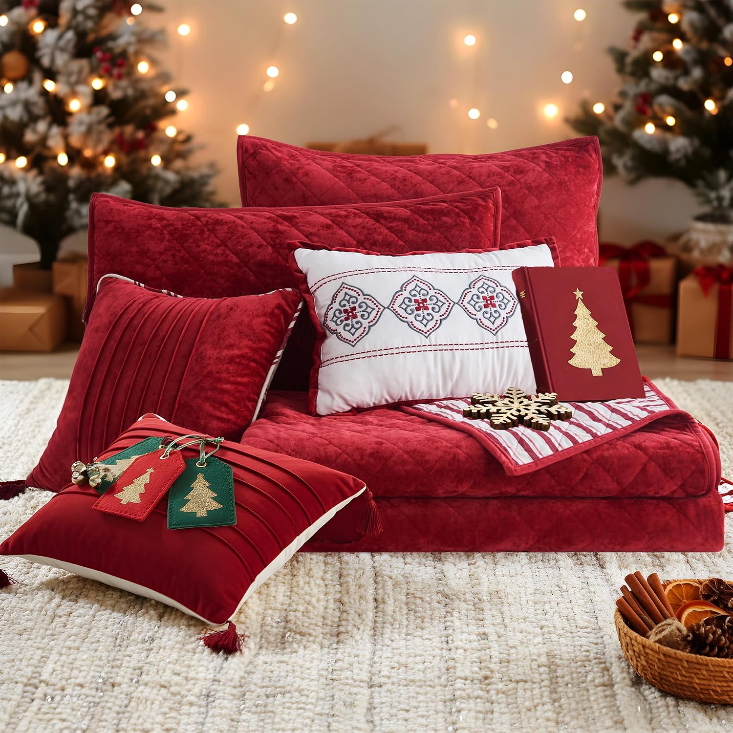 Wonderful Christmas Cotton Stripe Quilt 5-Piece Set,King Luxury Red Velvet Quilt Set,All-Season Breathable Bedding with 2 Elegant Cushions,Versatile for Bedroom, Fit for Adults, Teens & Kids,104'x94'