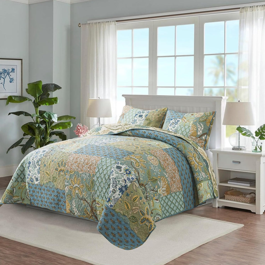 NEWLAKE Quilt Set California King Size, 100% Cotton Patchwork Green Bohemian Quilt Sets, Reversible Bedspread Lightweight and Breathable for All Seasons, Soft Quilted Bedspread with 2 Pillow Shams