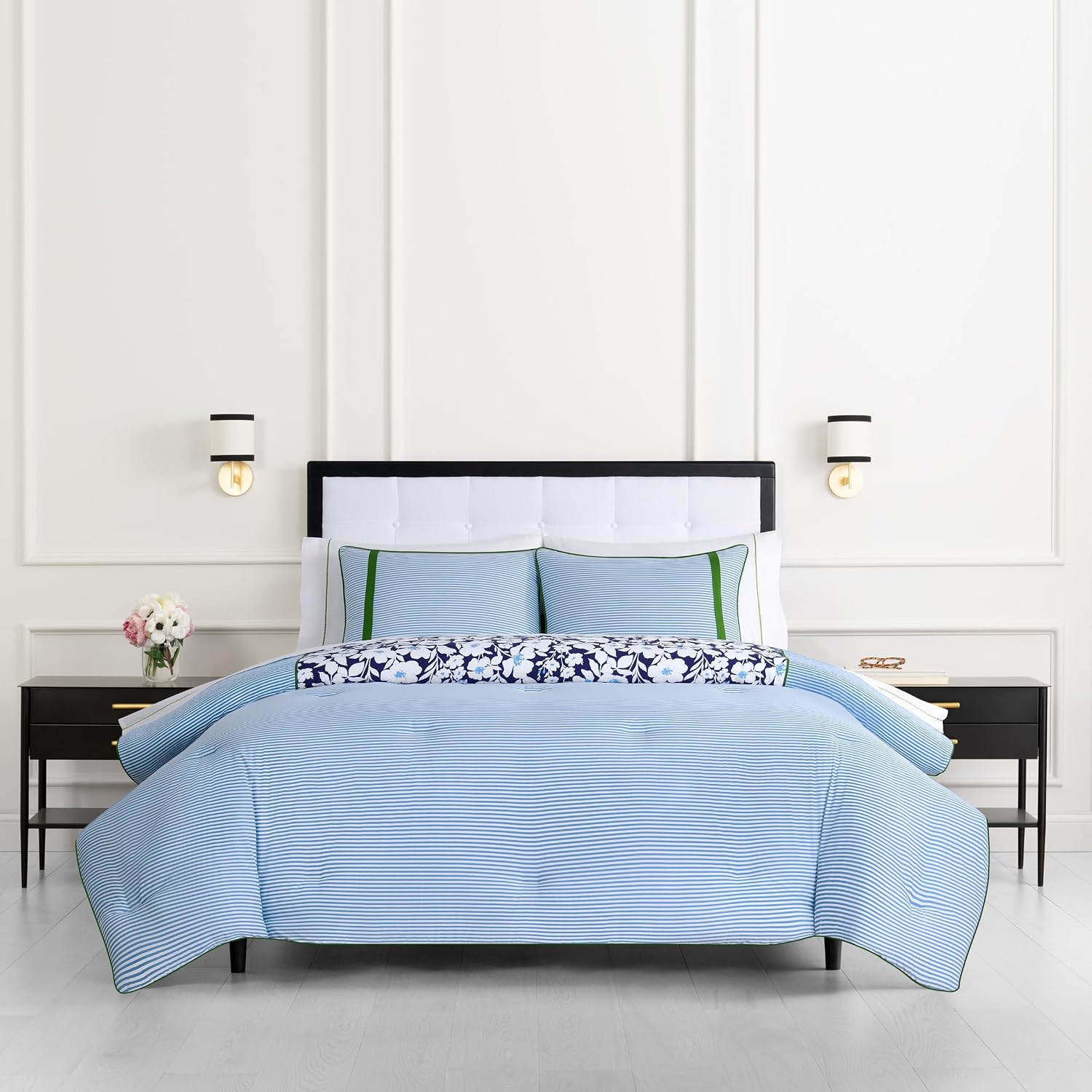 kate spade new york Anemone Field Full/Queen Comforter Set, 100% Cotton Reversible Cover, All Season 3 Piece Bedding, Machine Washable, Blue Multicolor