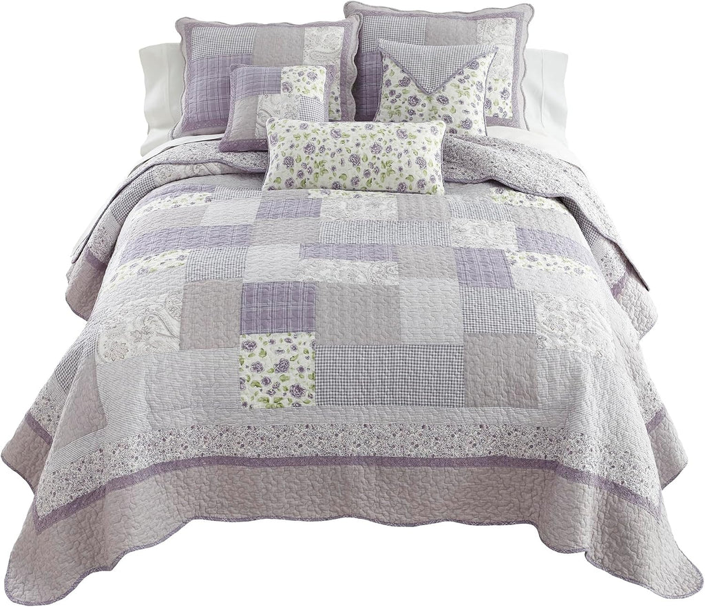 Donna Sharp Lavender Rose- Queen Quilt Set, Measures 90 x 90, Includes 1 Quilt and 2 Standard Shams, Machine Washable
