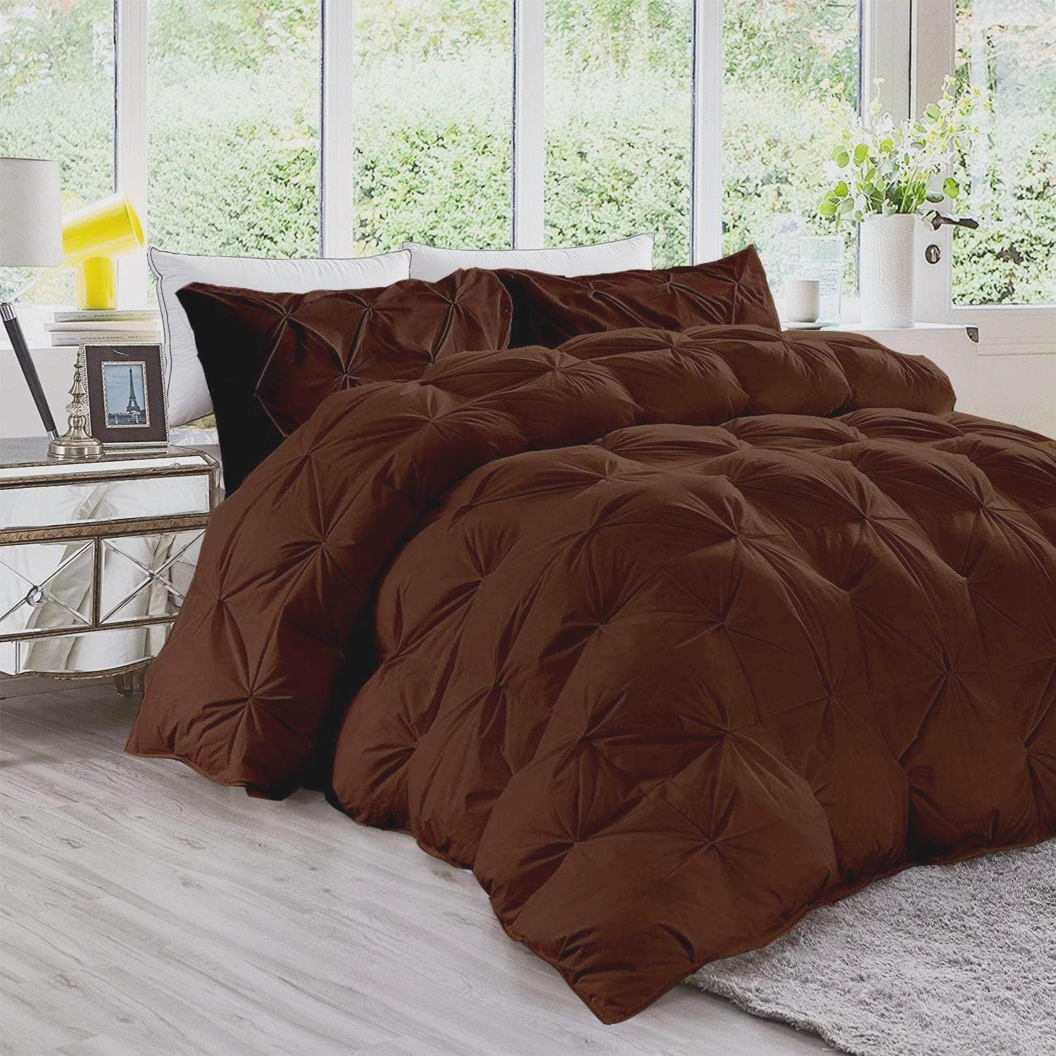 Pinch Pleated Chocolate 5 Piece Soft 500 GSM California Queen Size Comforter Set (Comforter + 4 Pillowcases) 1000 Series Egyptian Cotton Comforter Set