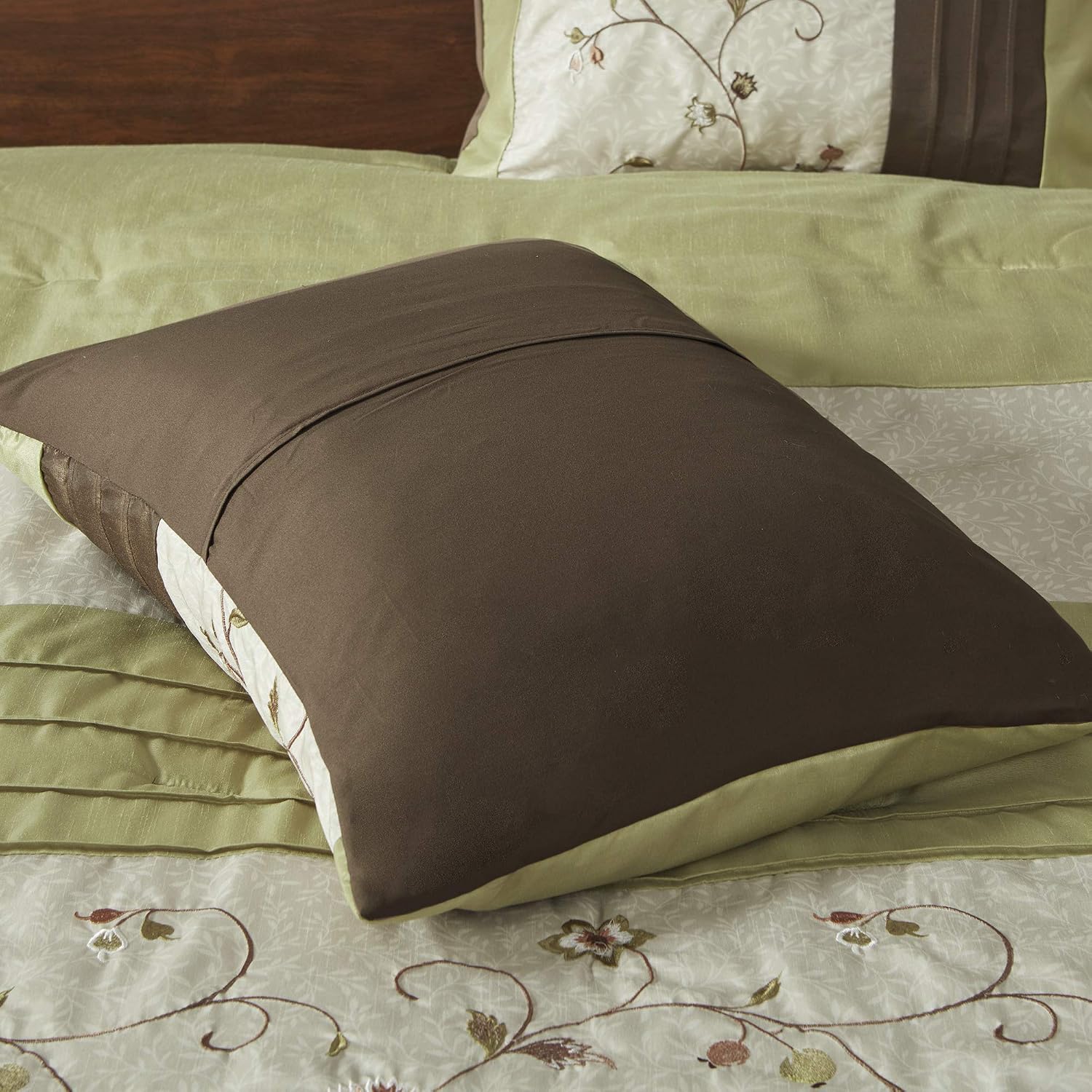 Madison Park Serene Faux Silk Comforter Set - Floral Embroidery Design, All Season Bedding Set, Matching Bed Skirt, Decorative Pillows, Green Queen(90'x90') 7 Piece