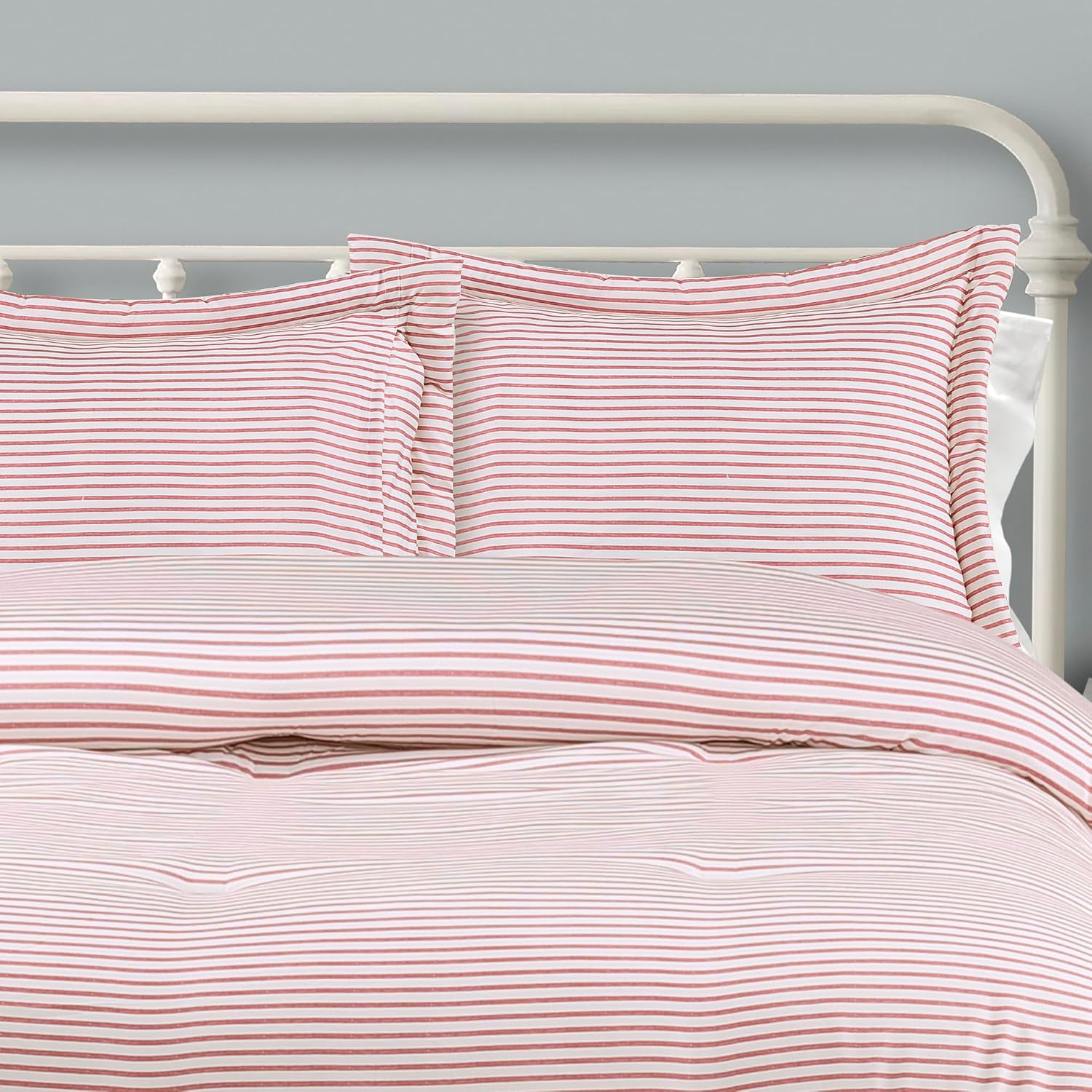 Lush Decor Farmhouse Stripe Reversible Cotton Comforter Set, 3 Piece Set, King, Red - Cozy Farmhouse Bedding Set - Rustic Decor - Striped Comforter - Modern Farmhouse Bedroom Decor