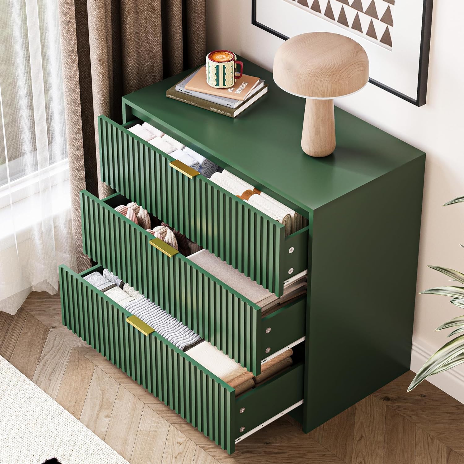 MAISONARIA 3-Piece Dresser Bedroom Set, 5 Drawer Dresser & 3 Drawer Nightstands with Gold Handles, Fluted Wood Chest of Drawers for Bedroom, Living Room, Entryway, Green