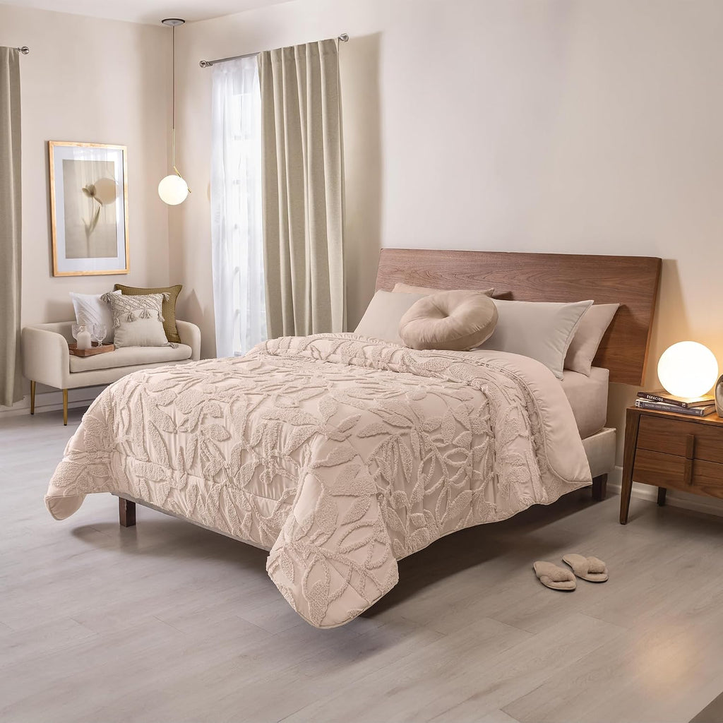 Vianney Castilla Extra Large Full/Queen Comforter Set 5-Piece with Breathable Microfiber Fabric, Classic Leaf Pattern, All-Season Warmth and Cozy Layering