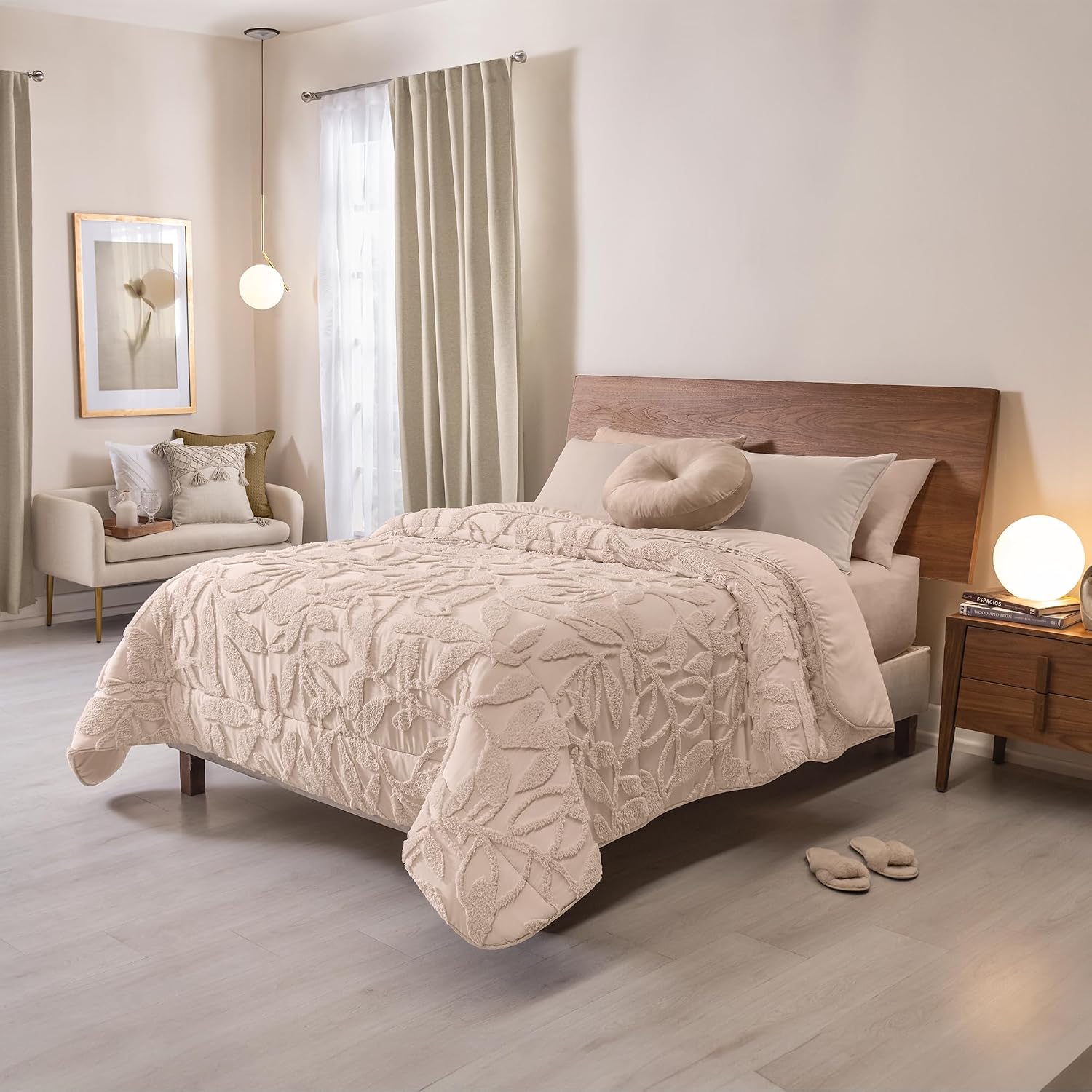 Vianney Castilla Extra Large Full/Queen Comforter Set 5-Piece with Breathable Microfiber Fabric, Classic Leaf Pattern, All-Season Warmth and Cozy Layering