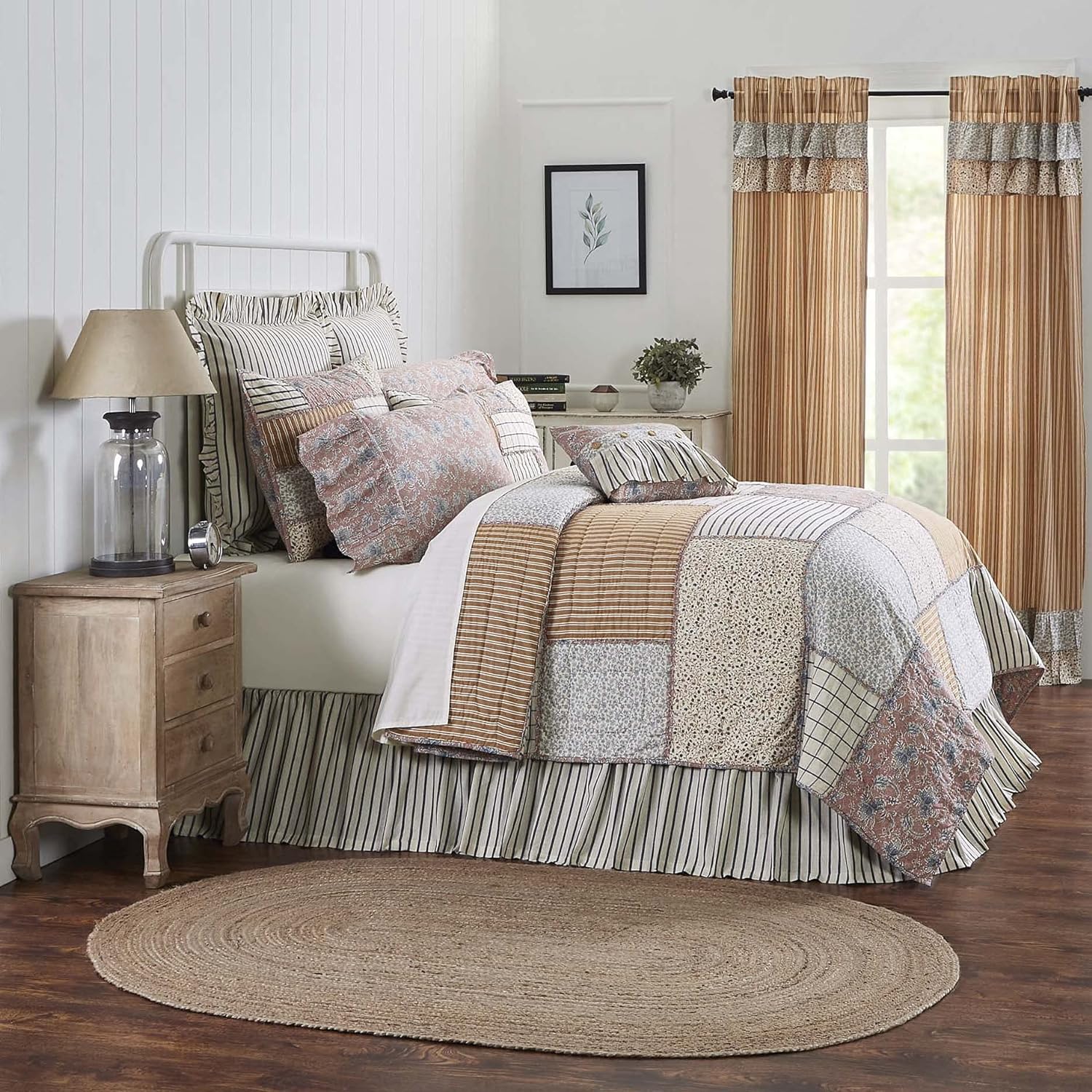 VHC Brands Kaila 5 Piece Queen Quilt Set (1 Queen Quilt, 2 Standard Shams, 2 Standard Pillowcase)