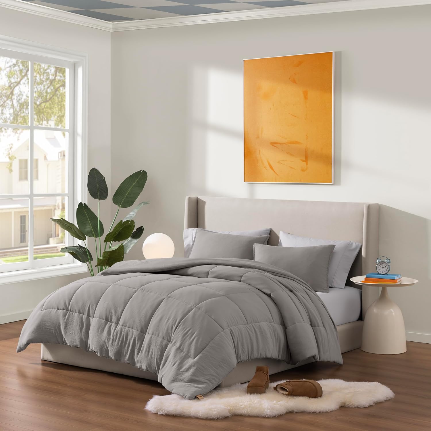 UGG Leonora Comforter Set with 2 Pillow Shams Lightweight Down Alternative Blanket Reversible Cozy Warm All Season Washable and Hypoallergenic Bedding Set, Full/Queen, Light Grey