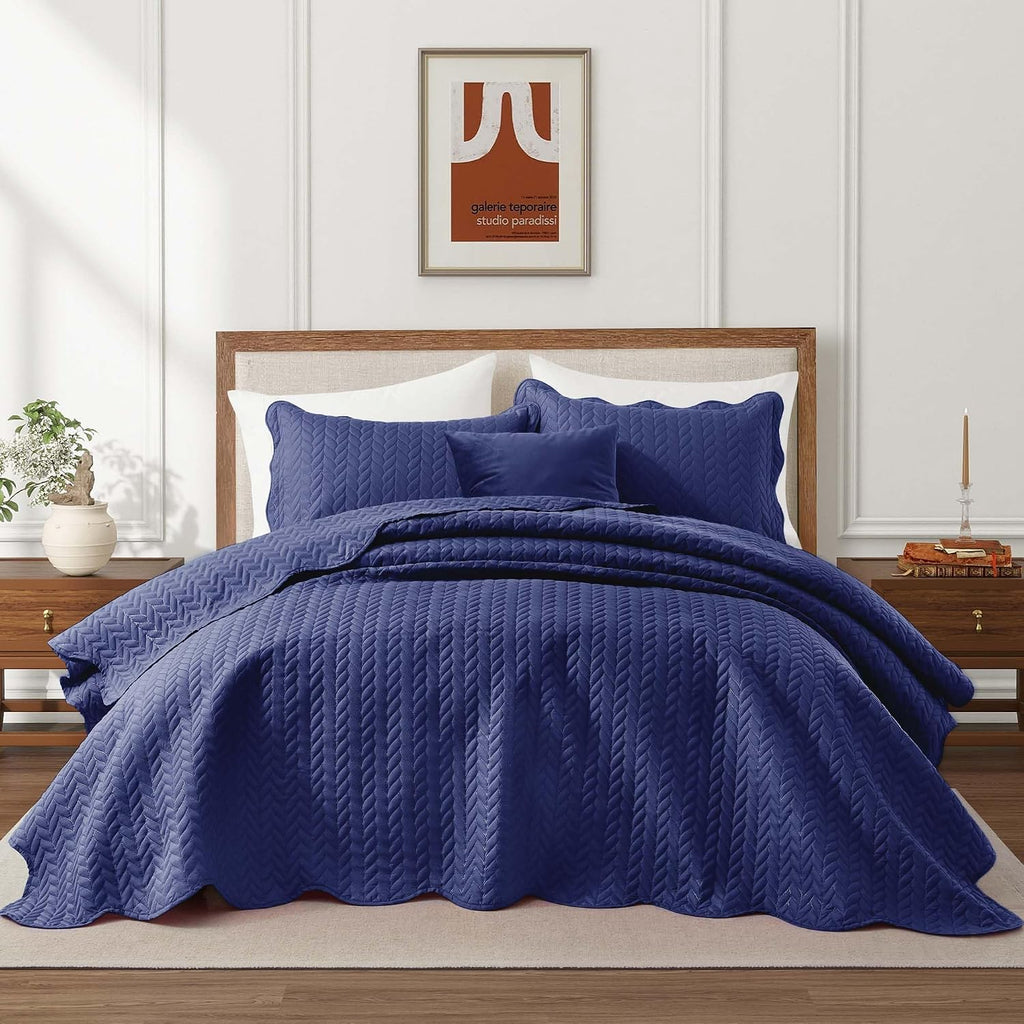 IR Imperial Rooms 8 Pack Quilt King Size Bedding (106' x 96') - Bulk Wholesale for Hotels, Guest Bedroom & Airbnbs - Lightweight Microfiber Reversible Embossed Quilts Bedspread (Navy)