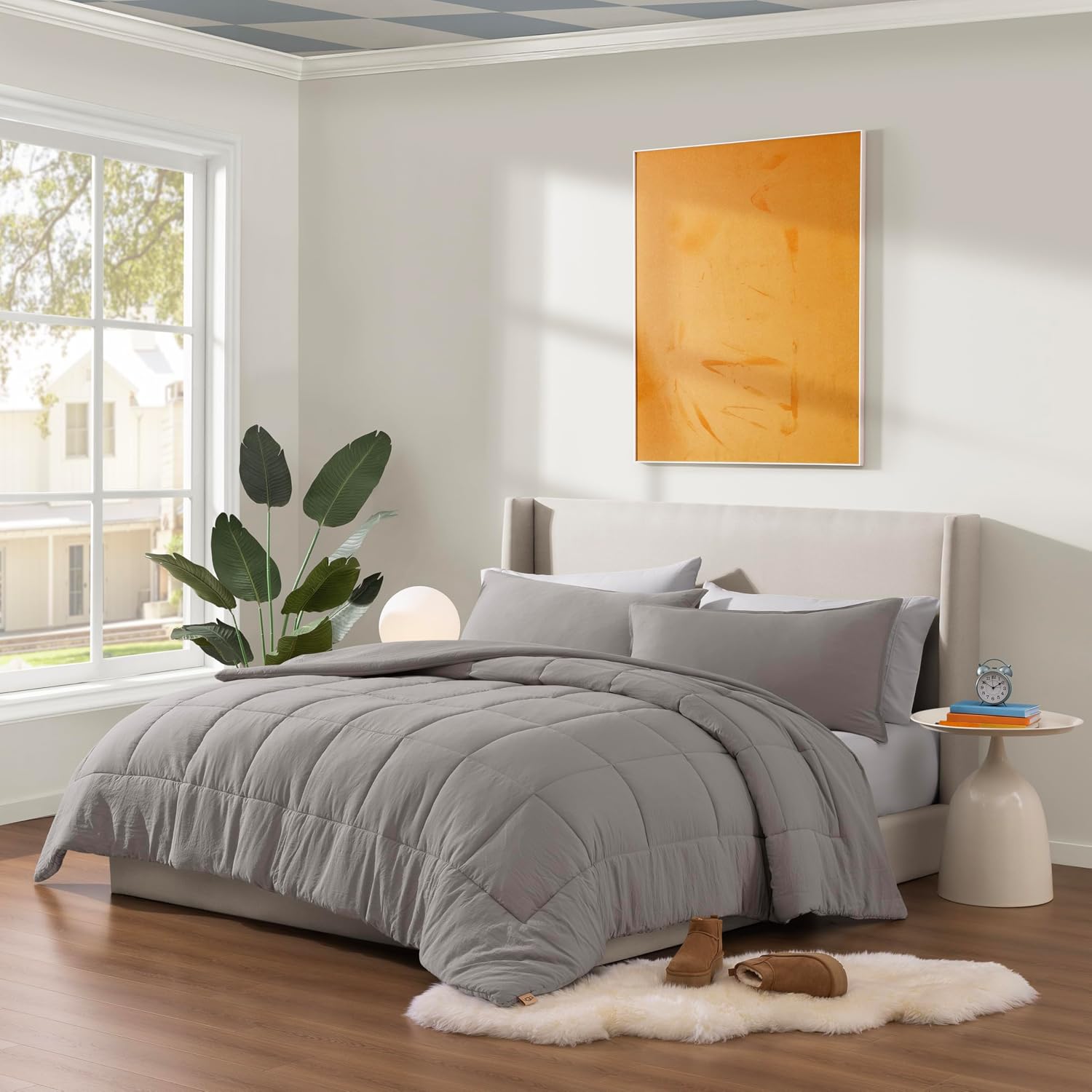 UGG Leonora Comforter Set with 2 Pillow Shams Lightweight Down Alternative Blanket Reversible Cozy Warm All Season Washable and Hypoallergenic Bedding Set, King, Light Grey