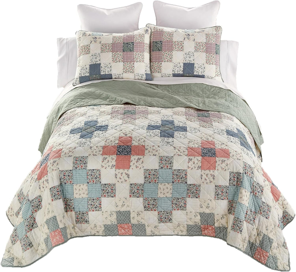 Donna Sharp April Patch- King Quilt Set, Measures 110 x 90, Includes 1 Quilt and 2 King Shams, Machine Washable
