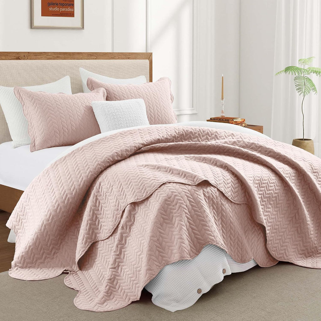 IR Imperial Rooms 8 Pack Quilt King Size Bedding (106' x 96') - Bulk Wholesale for Hotels, Guest Bedroom & Airbnbs - Lightweight Microfiber Reversible Embossed Quilts Bedspread (Peach)