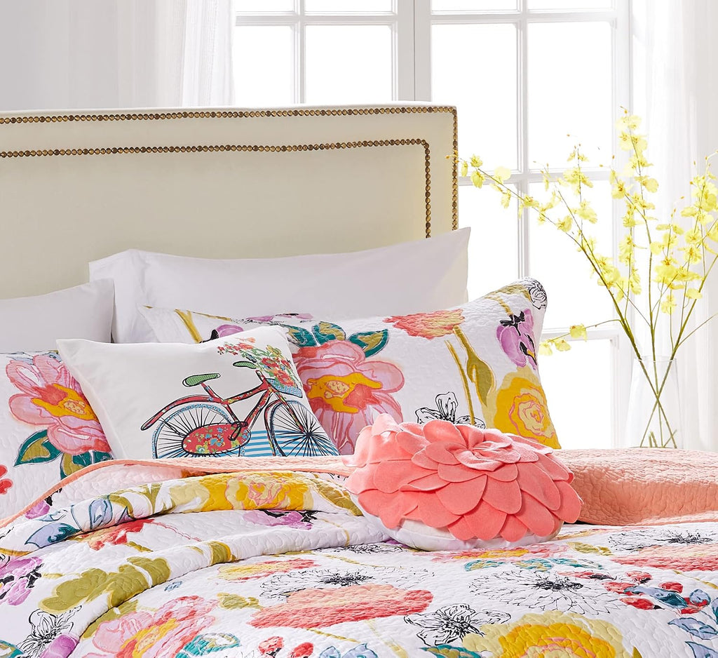 Greenland Home Watercolor Dream 100% Cotton Modern Floral Quilt Set with Decorative Pillows, 4-Piece Twin/XL, White