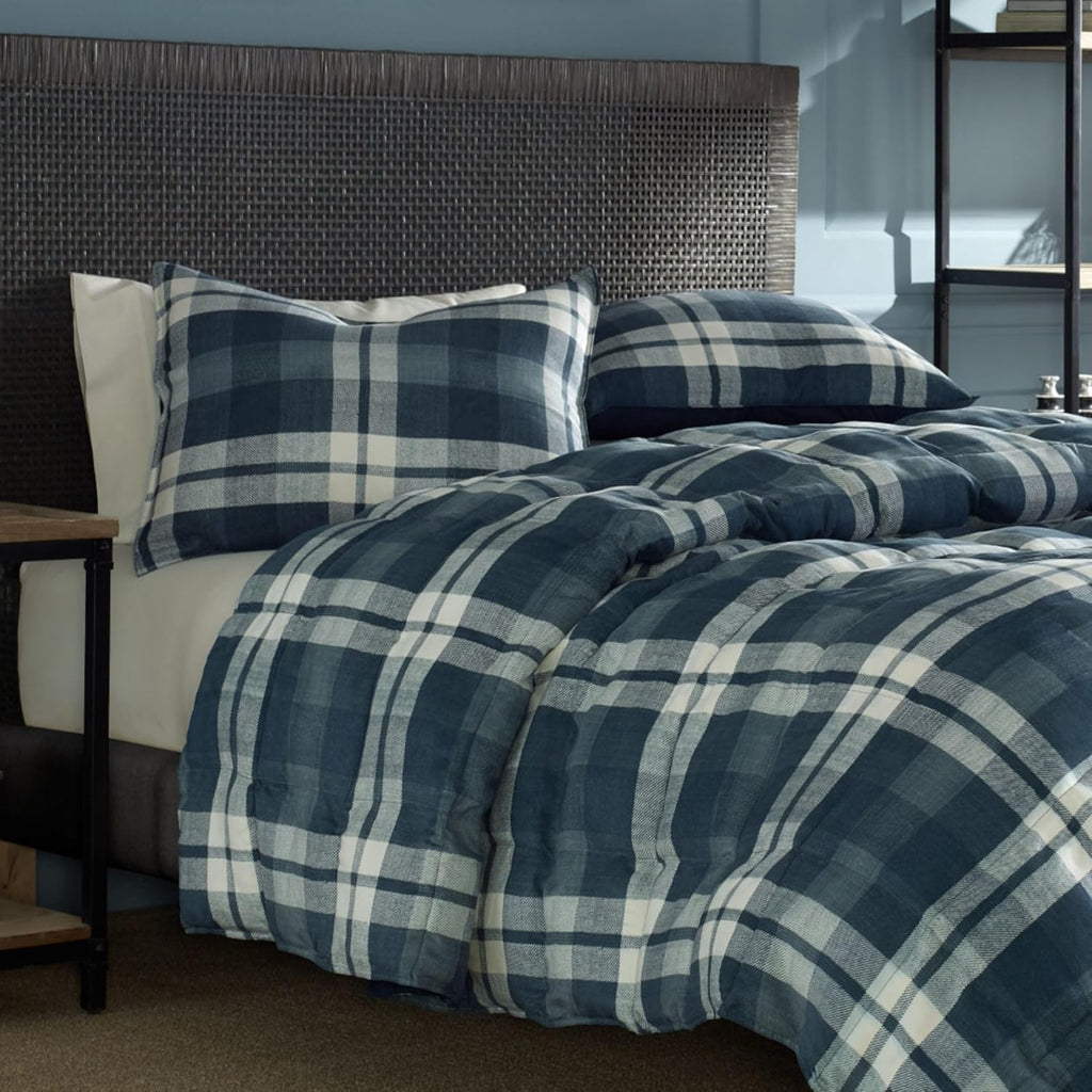 Nautica - Twin/Twin XL Comforter Set, Reversible Bedding with Matching Sham, Microsuede with Sherpa Reverse, Dorm Essentials, Oek-Tex Certified (Crossview Navy)
