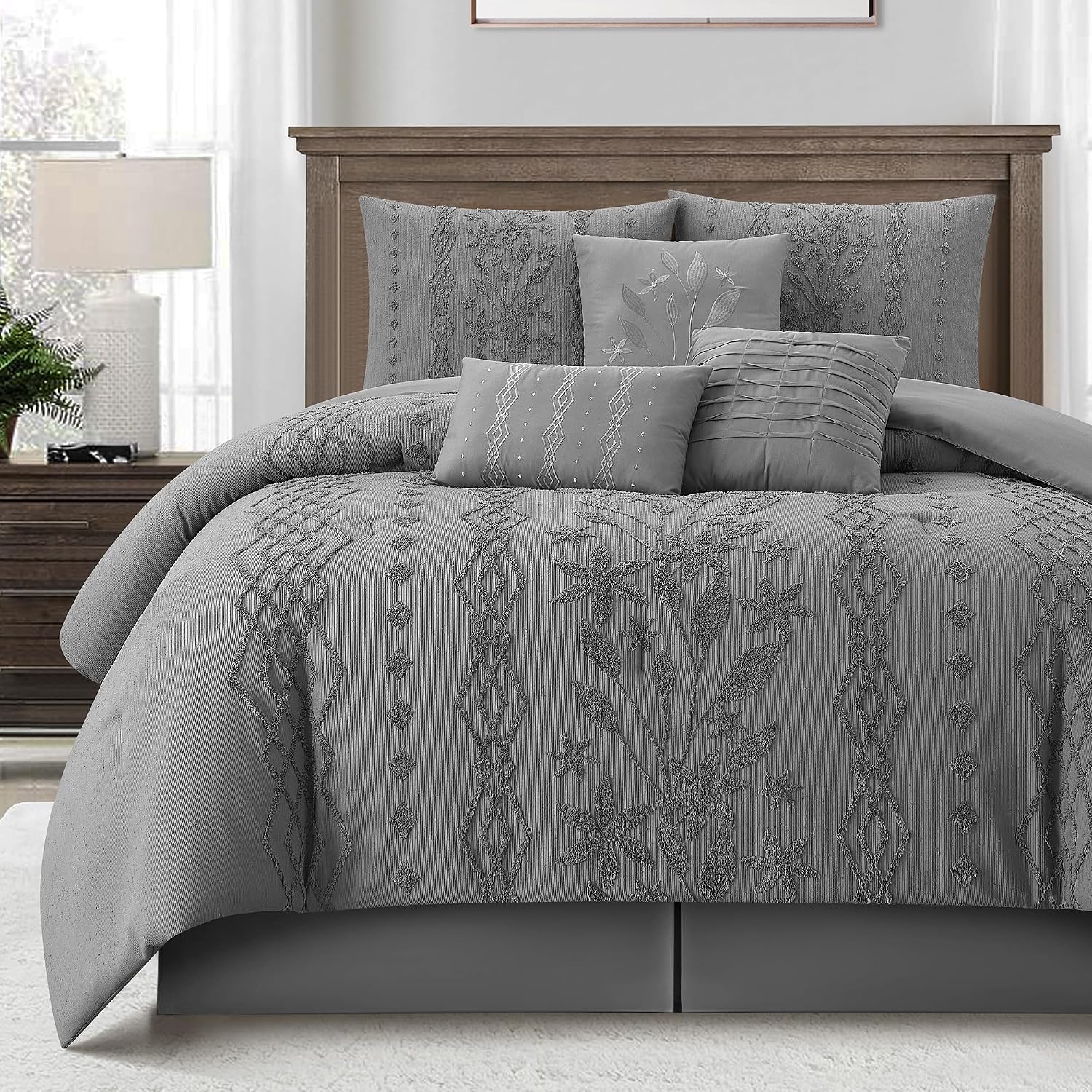 LANCO MODERN LIFESTYLE Grey Comforter Set, Queen Size, 7 Pieces Jacquard Boho Bedding Set for All Seasons, Ultra Soft and Fluffy, Matching Pilllow Shams, Bedskirt and Decor Pillows
