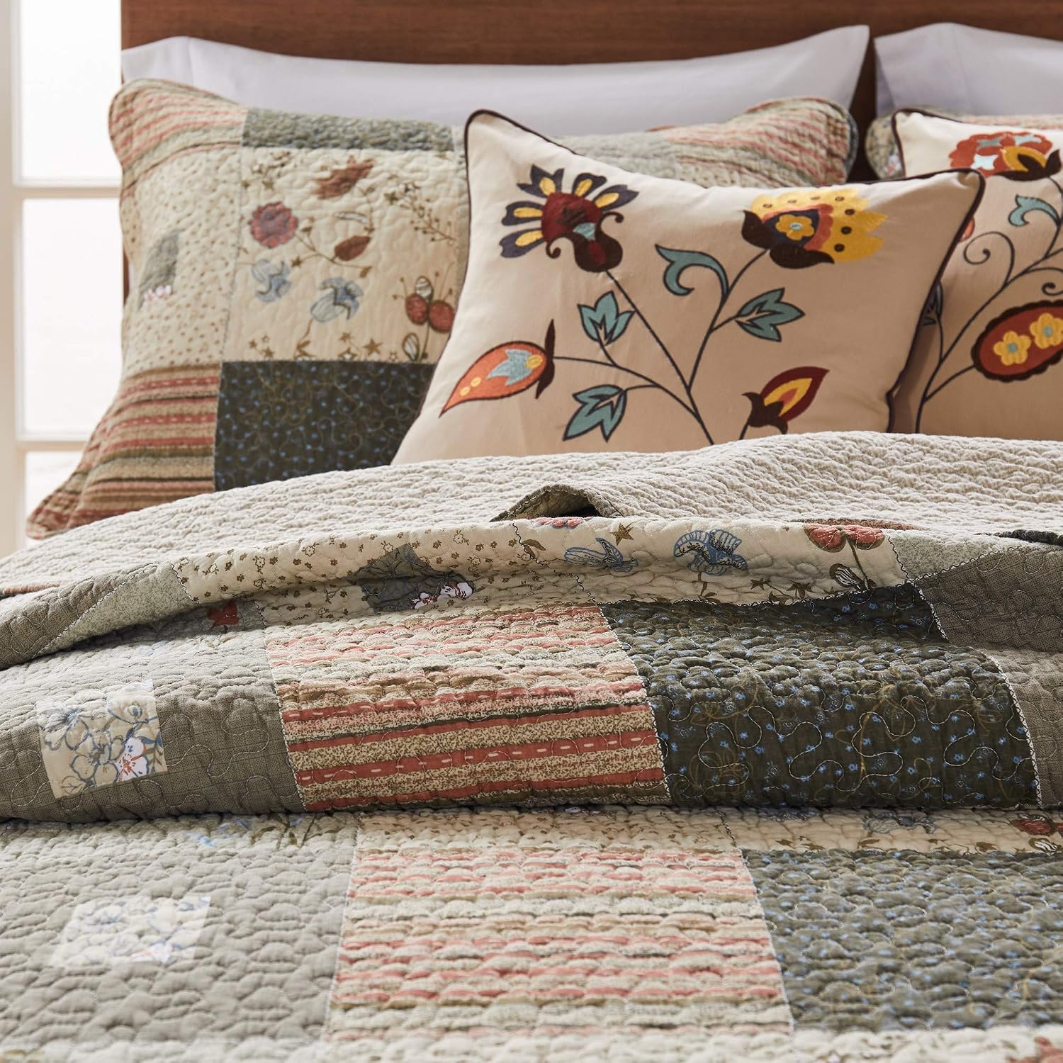 Greenland Home - GL-1010GBSK Sedona Quilt Set, 5-Piece King/Cal King, Gray