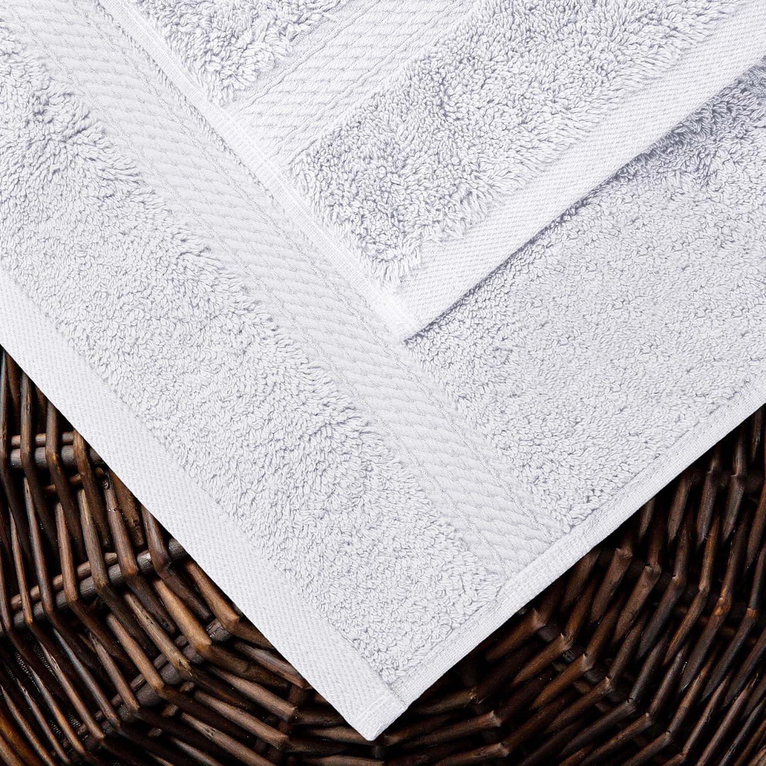 SUPERIOR Egyptian Cotton Pile 10 Piece Towel Set, Includes 2 Bath, 4 Hand, 4 Face Towels/Washcloths, Ultra Soft Luxury Towels, Thick Plush Essentials, Guest Bath, Spa, Hotel Bathroom, White