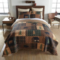 Donna Sharp Brown Bear Cabin-King Quilt Set, Measures 104 x 96, Includes 1 Quilt and 2 King Shams, Machine Washable