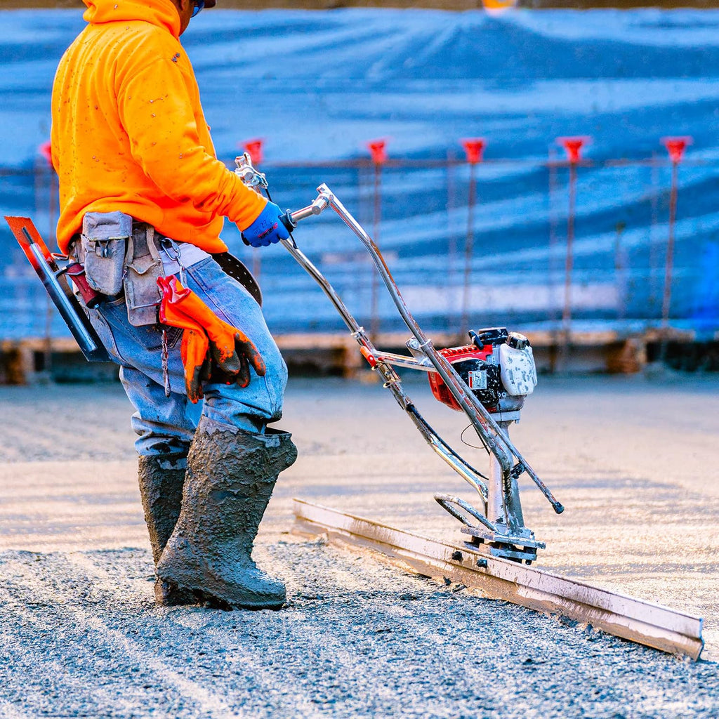 TOMAHAWK Power Screed Concrete Finishing Tool with 12ft, 8ft, and 4ft Blades Bull Float Honda GX35