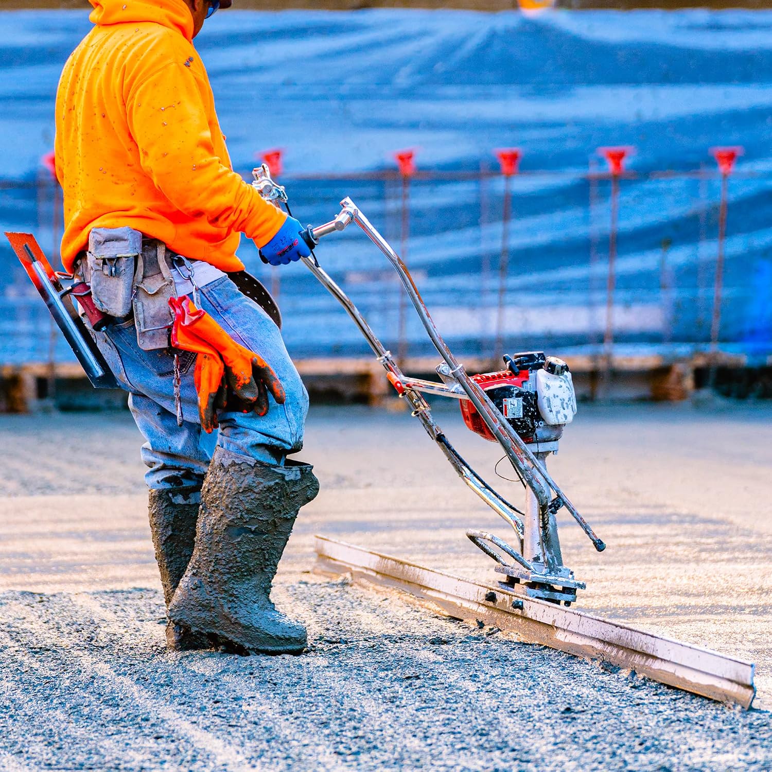 TOMAHAWK Power Screed Concrete Finishing Tool with 12ft, 8ft, and 4ft Blades Bull Float Honda GX35