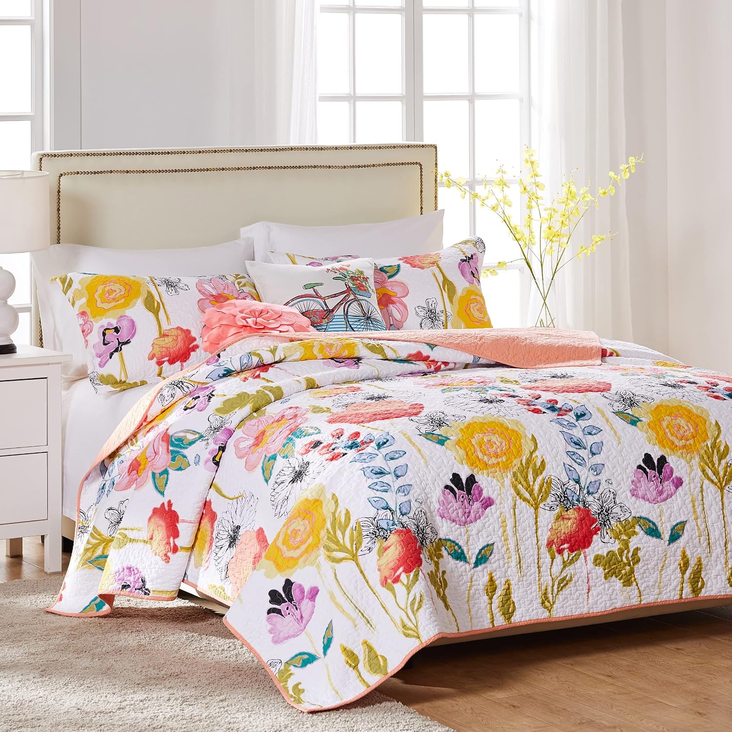 Greenland Home Watercolor Dream 100% Cotton Modern Floral Quilt Set with Decorative Pillows, 4-Piece Twin/XL, White