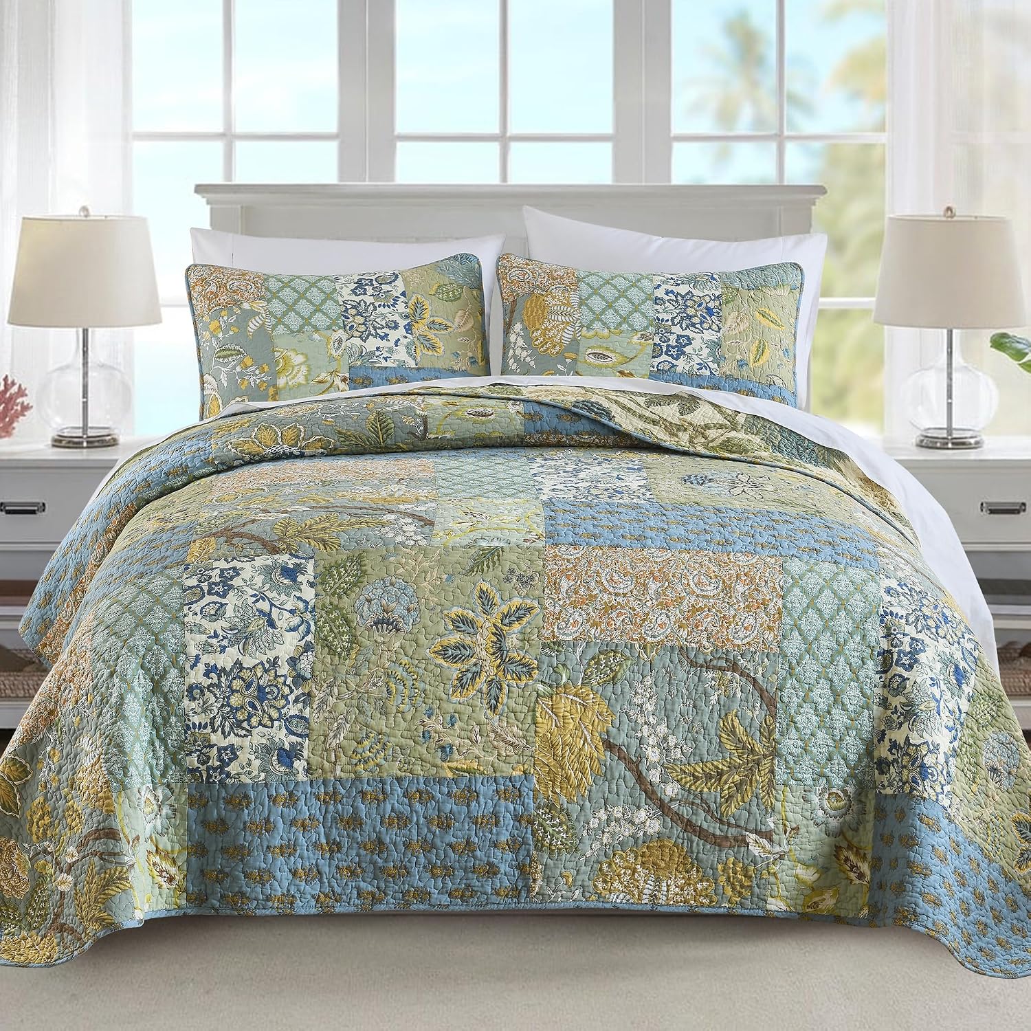 NEWLAKE Quilt Set California King Size, 100% Cotton Patchwork Green Bohemian Quilt Sets, Reversible Bedspread Lightweight and Breathable for All Seasons, Soft Quilted Bedspread with 2 Pillow Shams