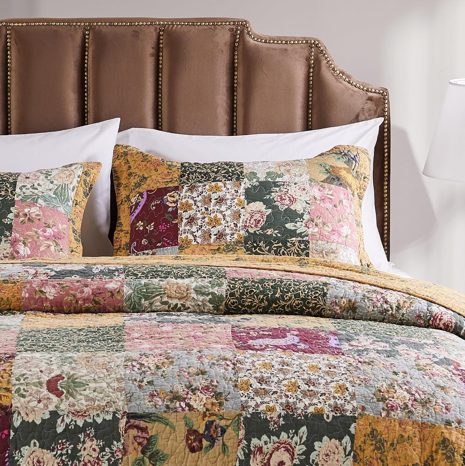 Greenland Home Antique Chic 100% Cotton Authentic Patchwork Quilt Set, with Bedspread Coverage, 3-Piece Jumbo Queen
