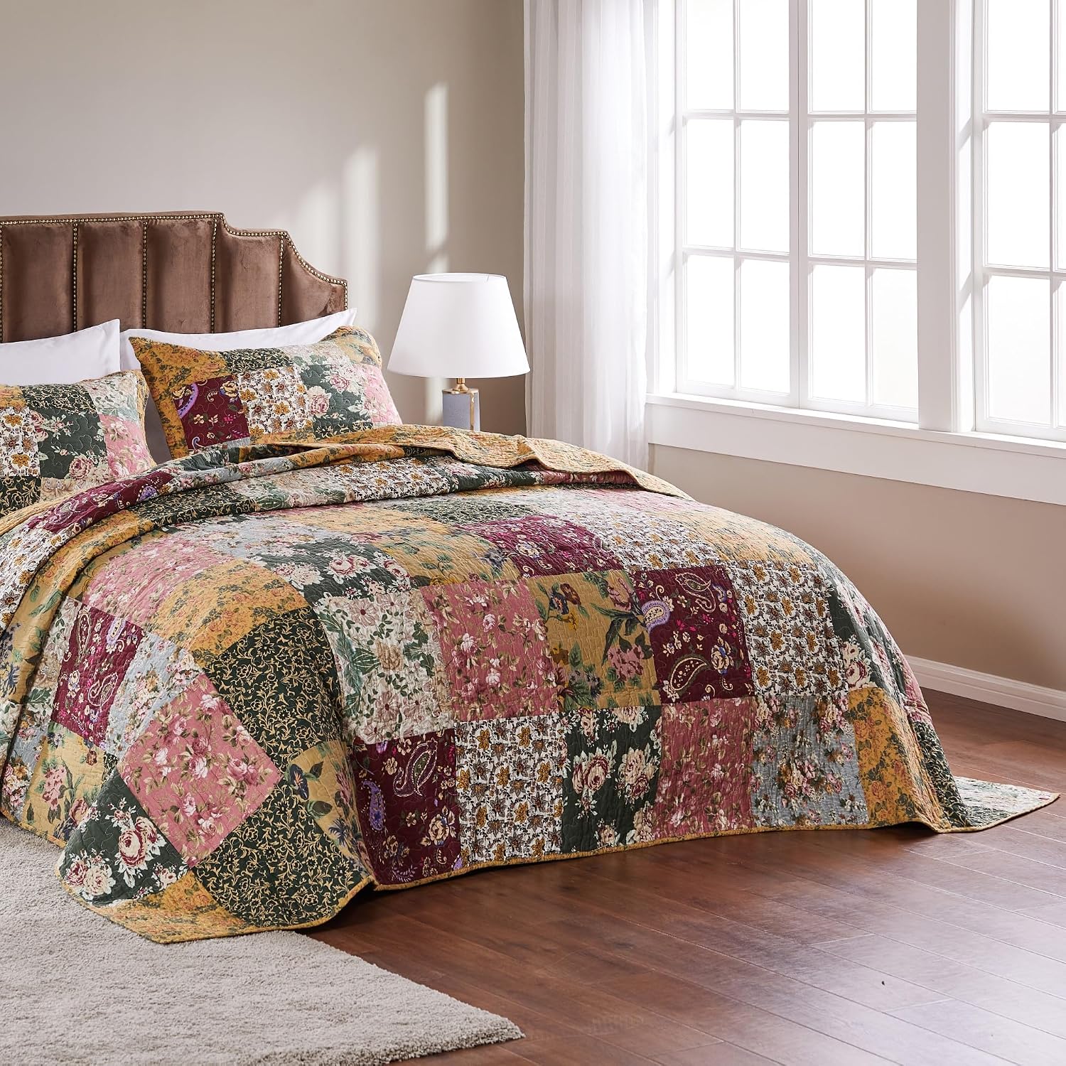 Greenland Home Antique Chic 100% Cotton Authentic Patchwork Quilt Set, with Bedspread Coverage, 3-Piece Jumbo Queen