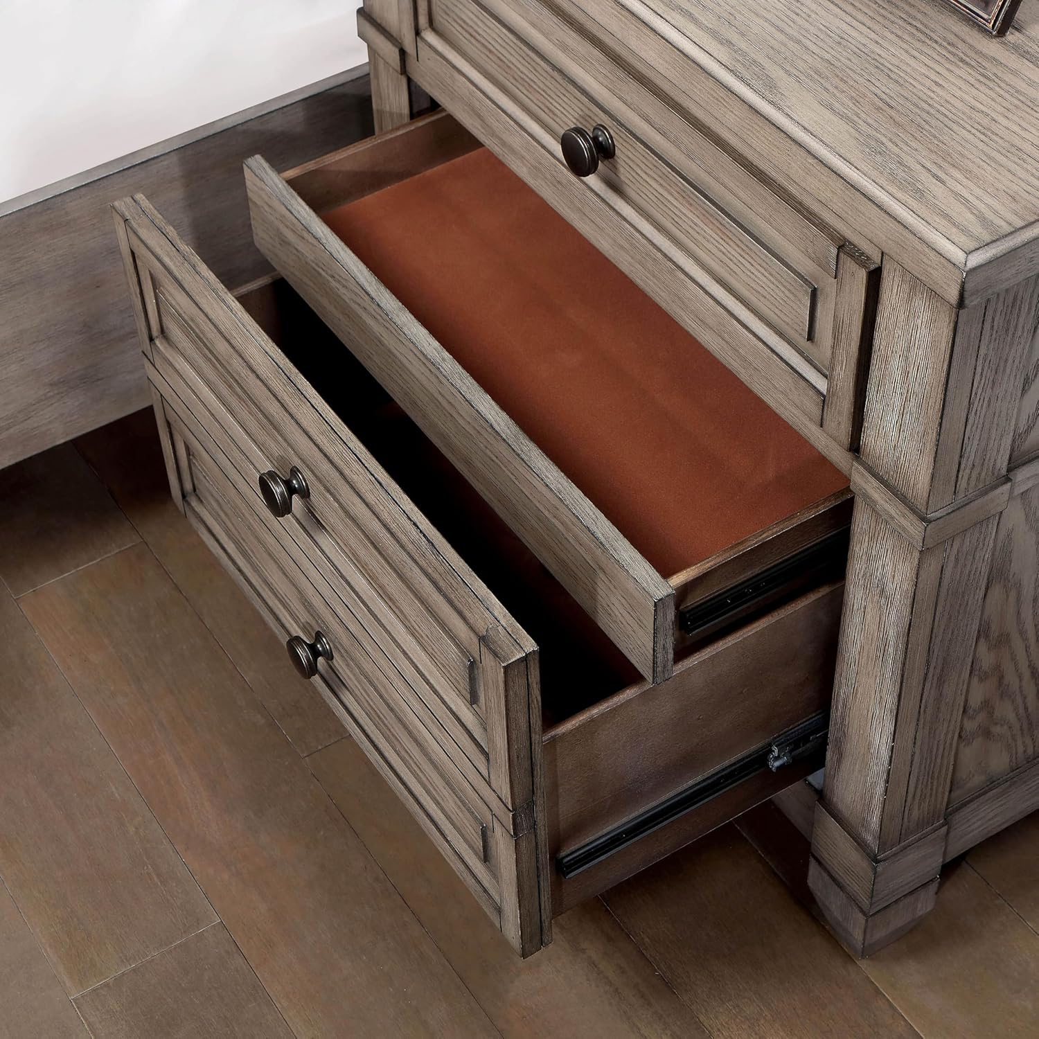 Furniture of America Xephyr Solid Wood 6-Piece Bedroom Set, Queen-Size Bed with Footboard Drawers, Felt-Lined Top & Ball-Bearing Glides, USB Port on Nightstand, Box Spring Required, Warm Gray