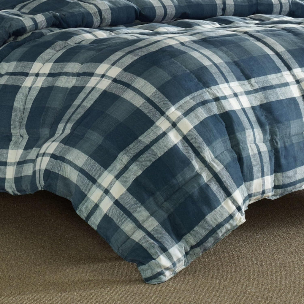 Nautica - Twin/Twin XL Comforter Set, Reversible Bedding with Matching Sham, Microsuede with Sherpa Reverse, Dorm Essentials, Oek-Tex Certified (Crossview Navy)