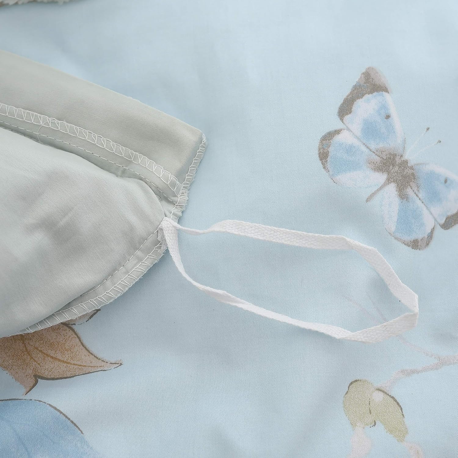 FADFAY Farmhouse Floral Bedding Shabby Blue Bird Print French Countryside Chic Bedding Set Luxury Bedskirt Collections 800 Thread Count 100% Egyptian Cotton, 4 Piece-King Size